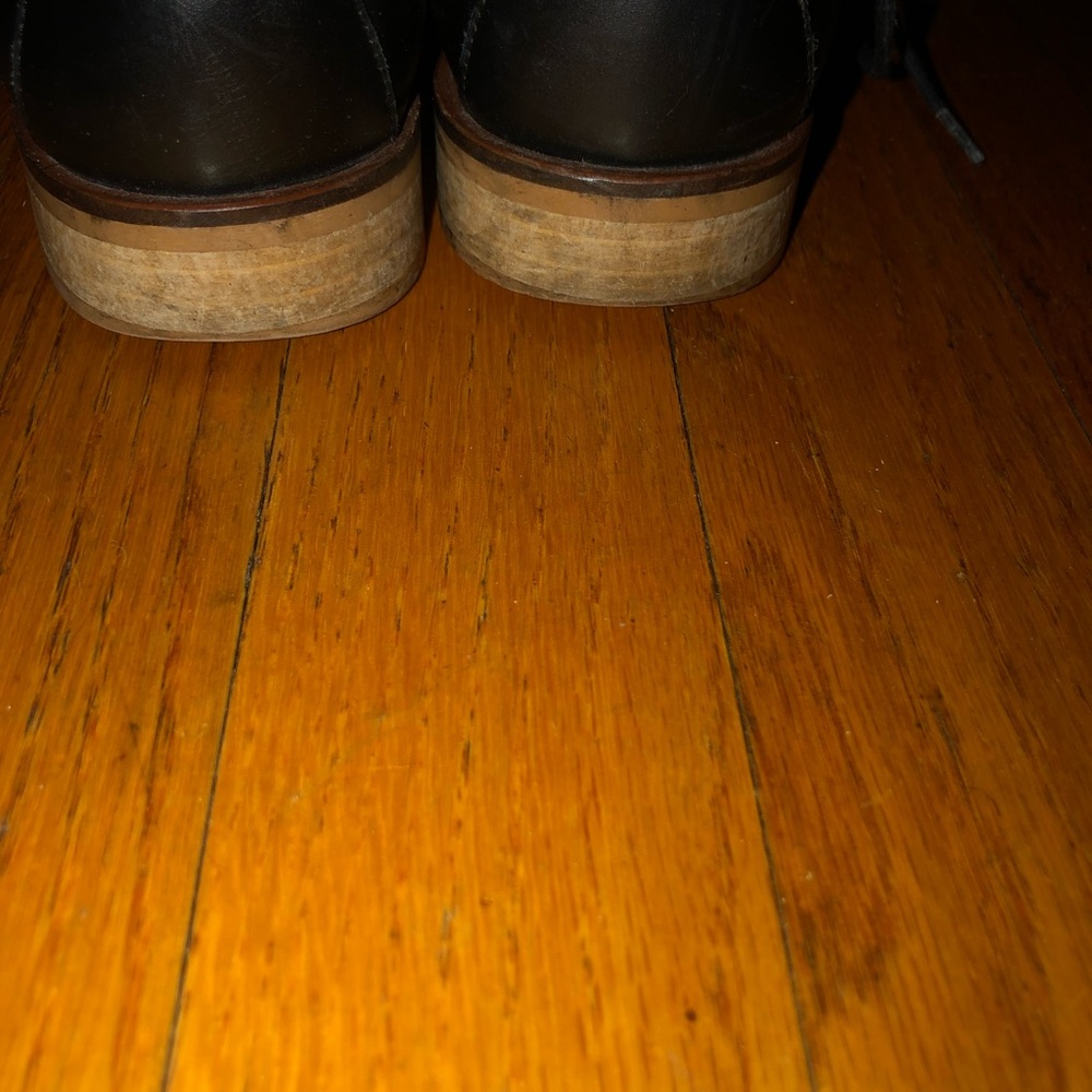 Shoes - Picture 6 of 7